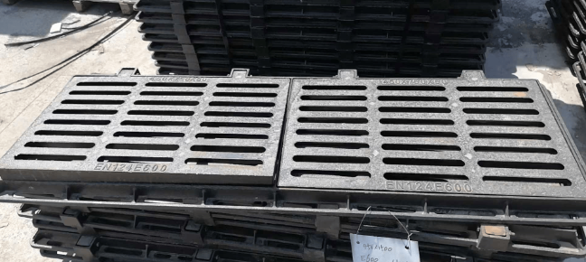 酒泉球墨铸铁连体双篦展示